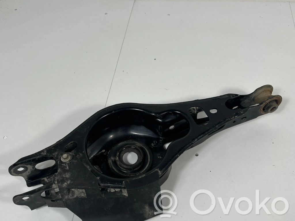 Toyota RAV 4 (XA50) Вилы 