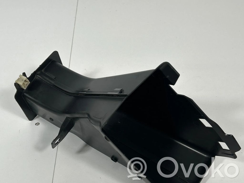 BMW iX Parte del condotto di aspirazione dell'aria 