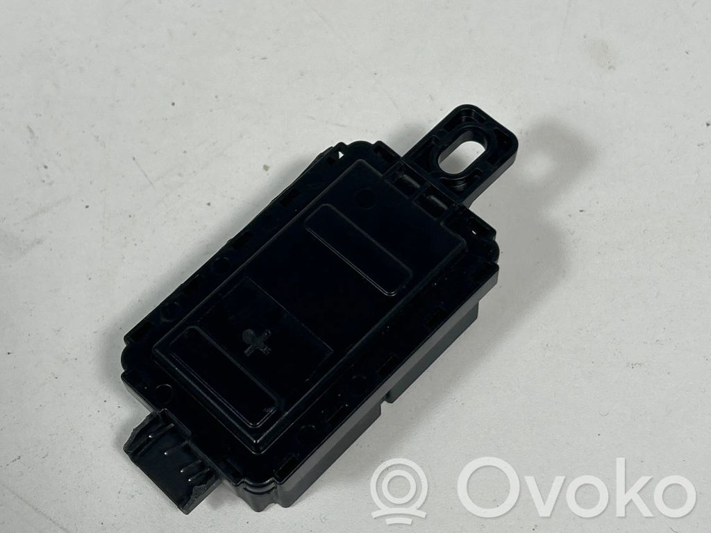 Amplificator antenă aeriană   7928648