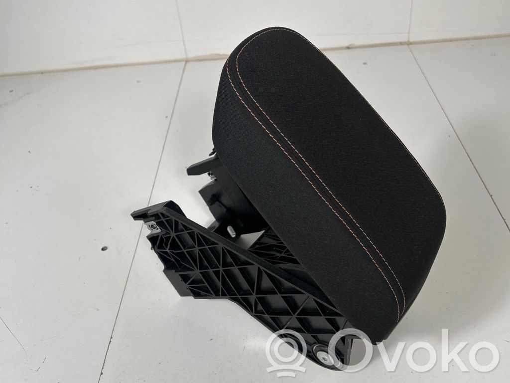 Skoda Kamiq Reposabrazos 