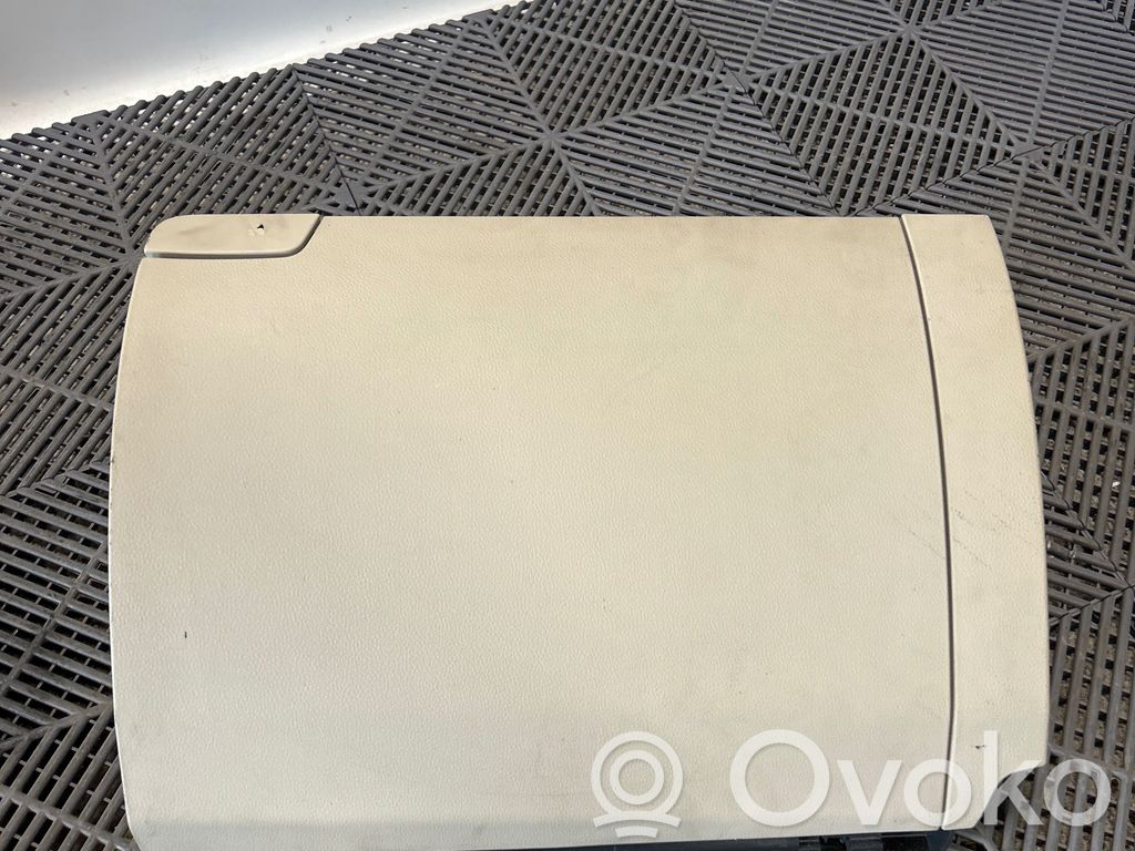 Guantera   3V1857097