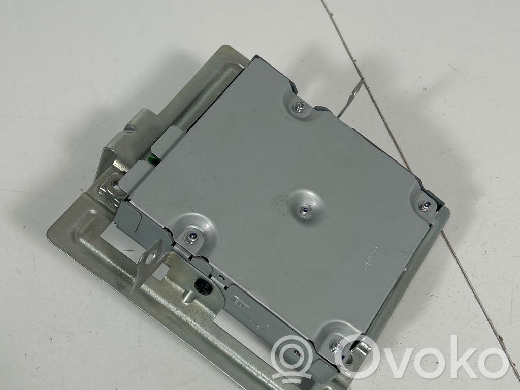 Camera control unit module   7P5907441B