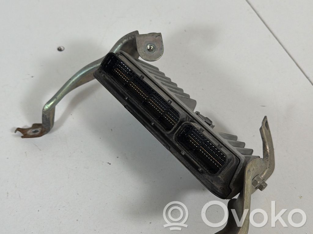 Toyota C-HR I Engine control unit/module 