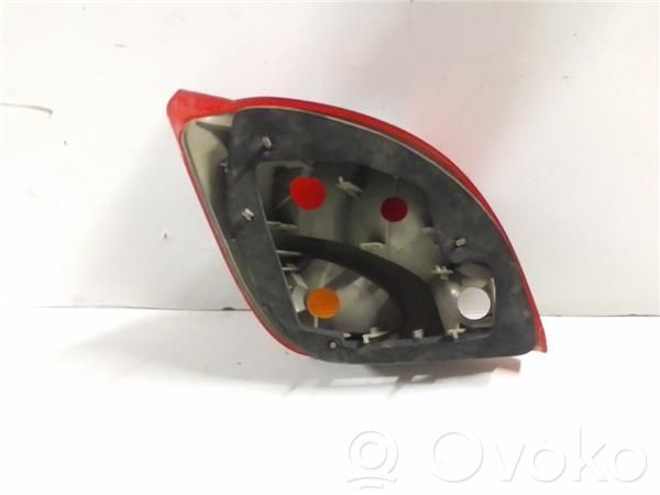 Ford Fiesta Takavalon polttimo 