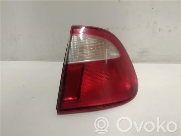 Seat Cordoba (6K) Takavalon polttimo 