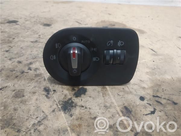 Seat Leon (1P) Interruptor de luz 