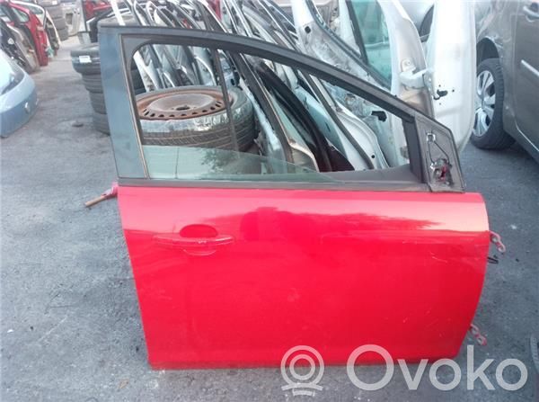 Ford Focus Дверь 