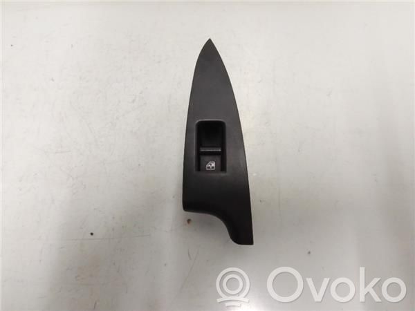 Alfa Romeo Giulietta Electric window control switch 