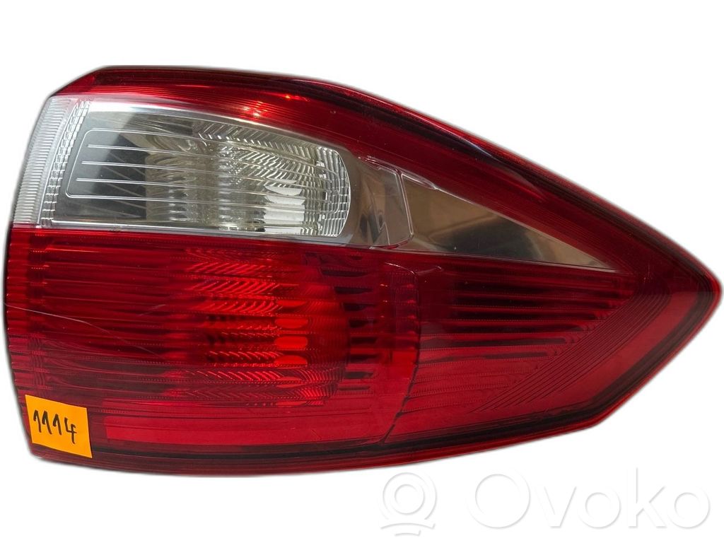 Ford C-MAX II Galinis žibintas kėbule 