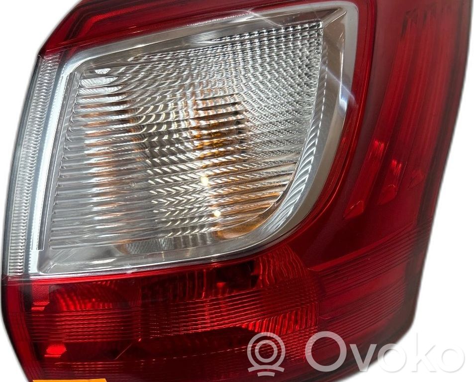 Ford Grand C-MAX Galinis žibintas kėbule 