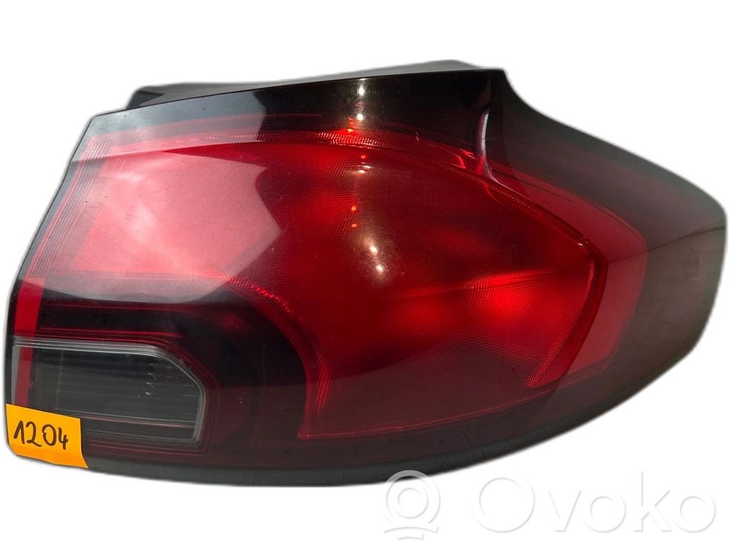 Opel Zafira B Lampa tylna 
