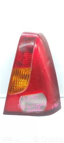 Dacia Logan I Lampă spate în caroserie 