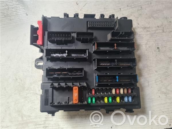 Opel Vectra C Módulo de fusible 