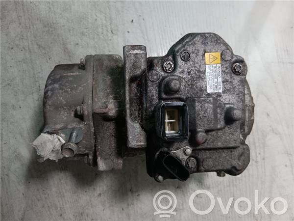 Toyota RAV 4 (XA40) Compresseur de climatisation 