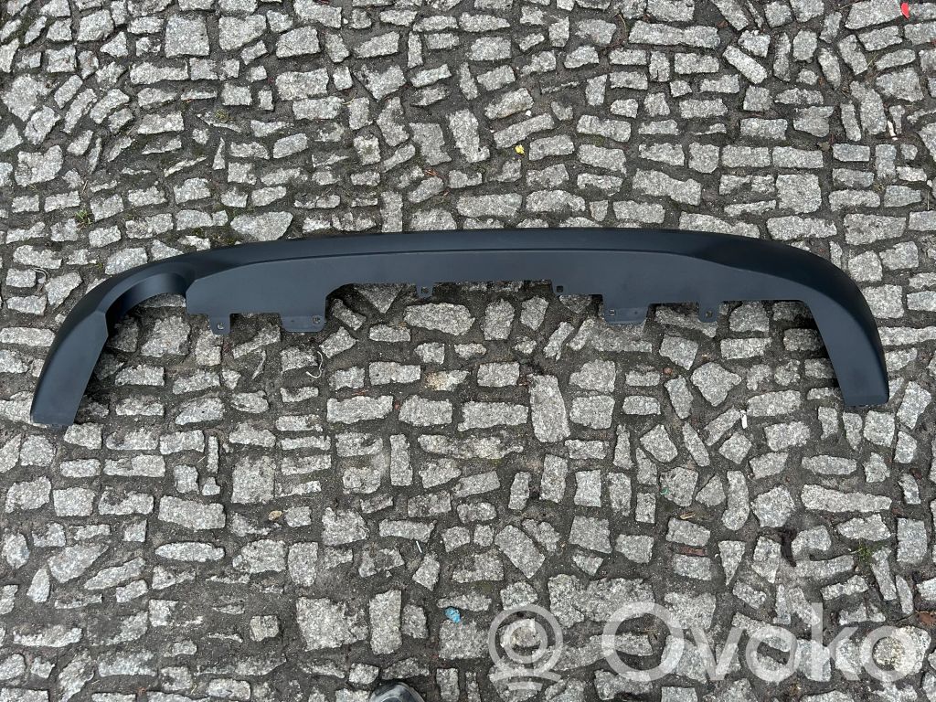 BMW 2 F44 Moldura embellecedora de la barra del amortiguador trasero 