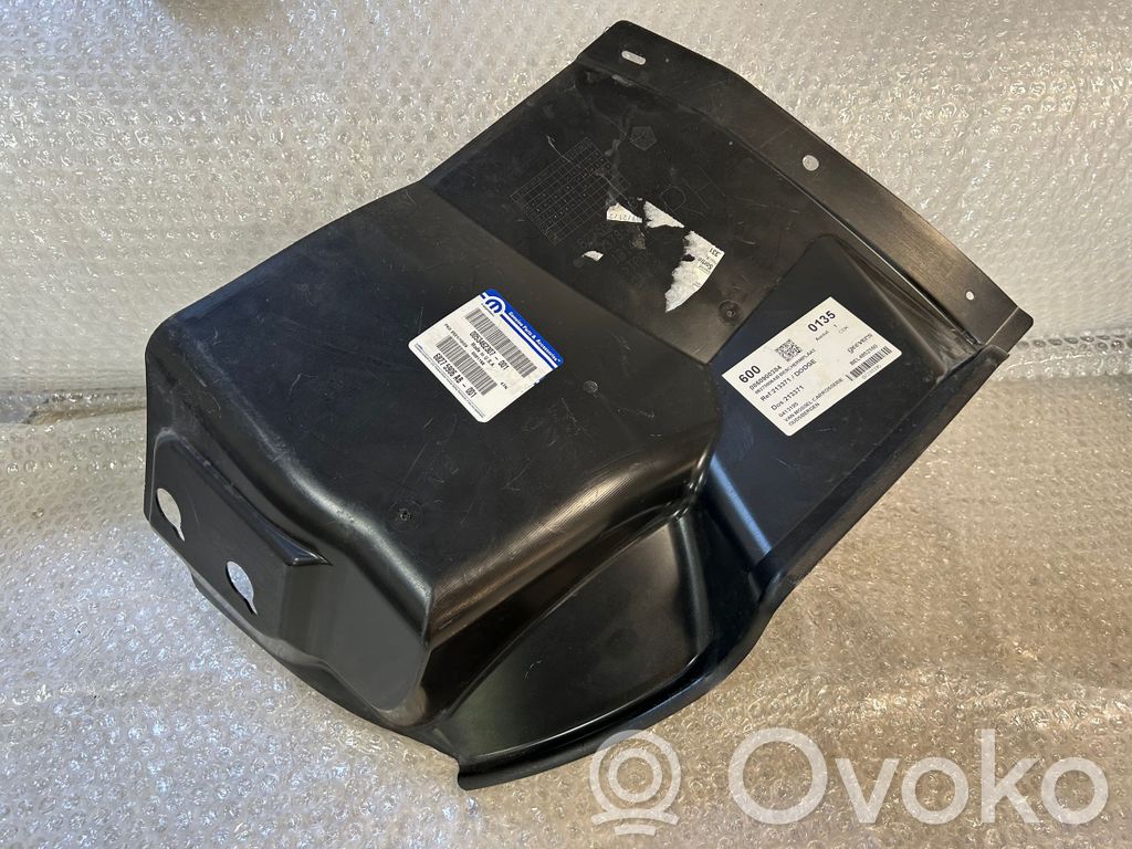 Dodge RAM 1500 DS Kita variklio skyriaus detalė 