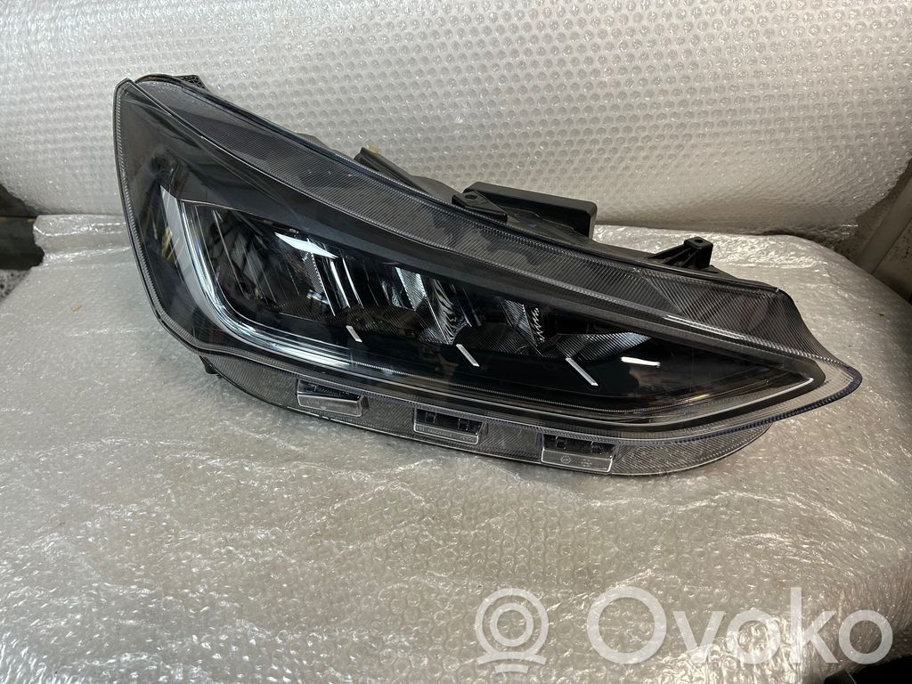 Ford Focus Headlight/headlamp 