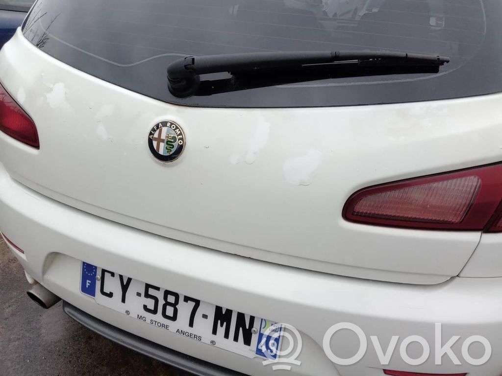Alfa Romeo 147 Puerta del maletero/compartimento de carga 
