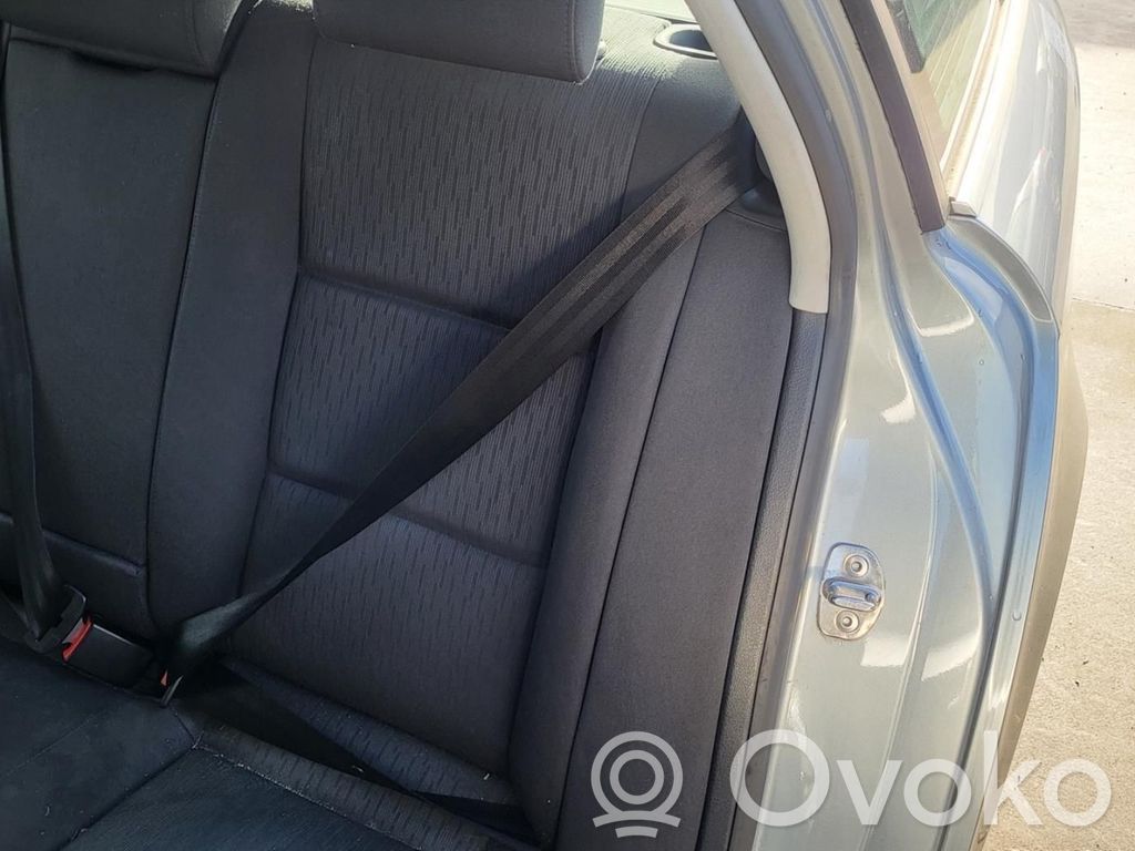 Audi A4 S4 B7 8E 8H Cinturón trasero 