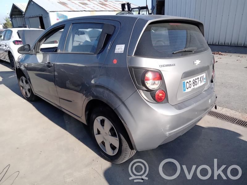 Chevrolet Aveo Kolmas/lisäjarruvalo 