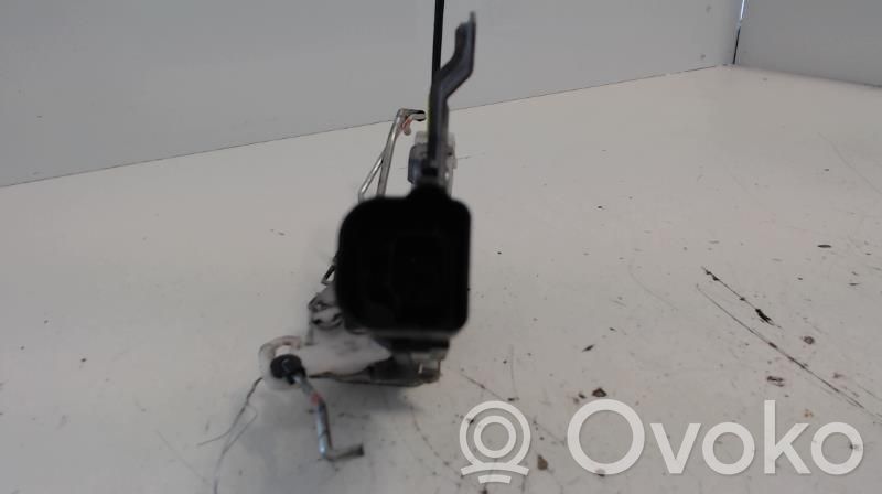 Citroen C1 Front door lock 