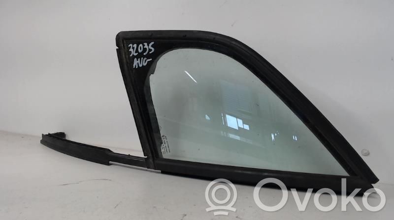 Front triangle window/glass