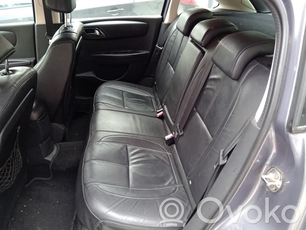 Citroen C4 I Cinturón trasero 