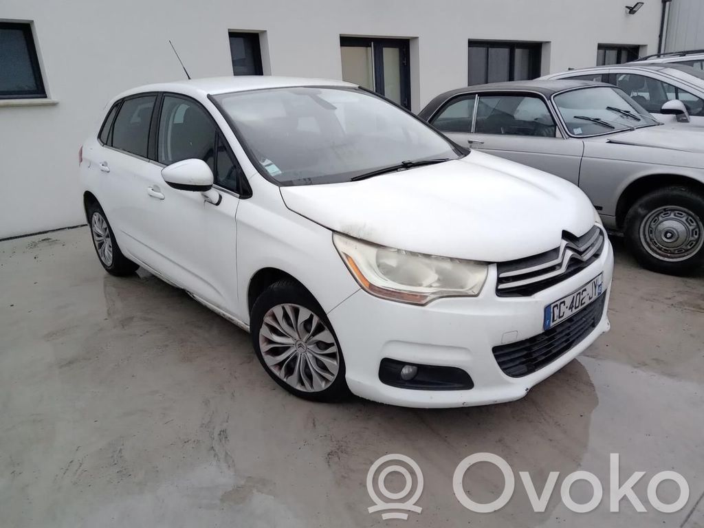 Citroen C4 II Priekšpusē slēdzene 