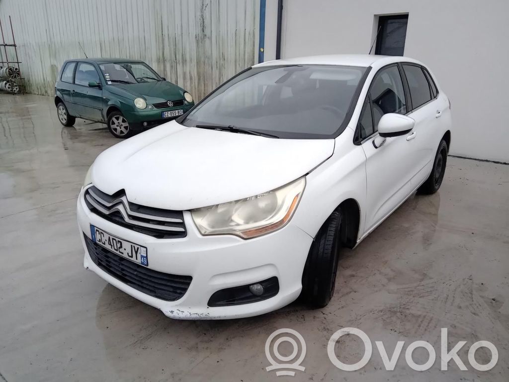 Citroen C4 II Etujarrusatula 