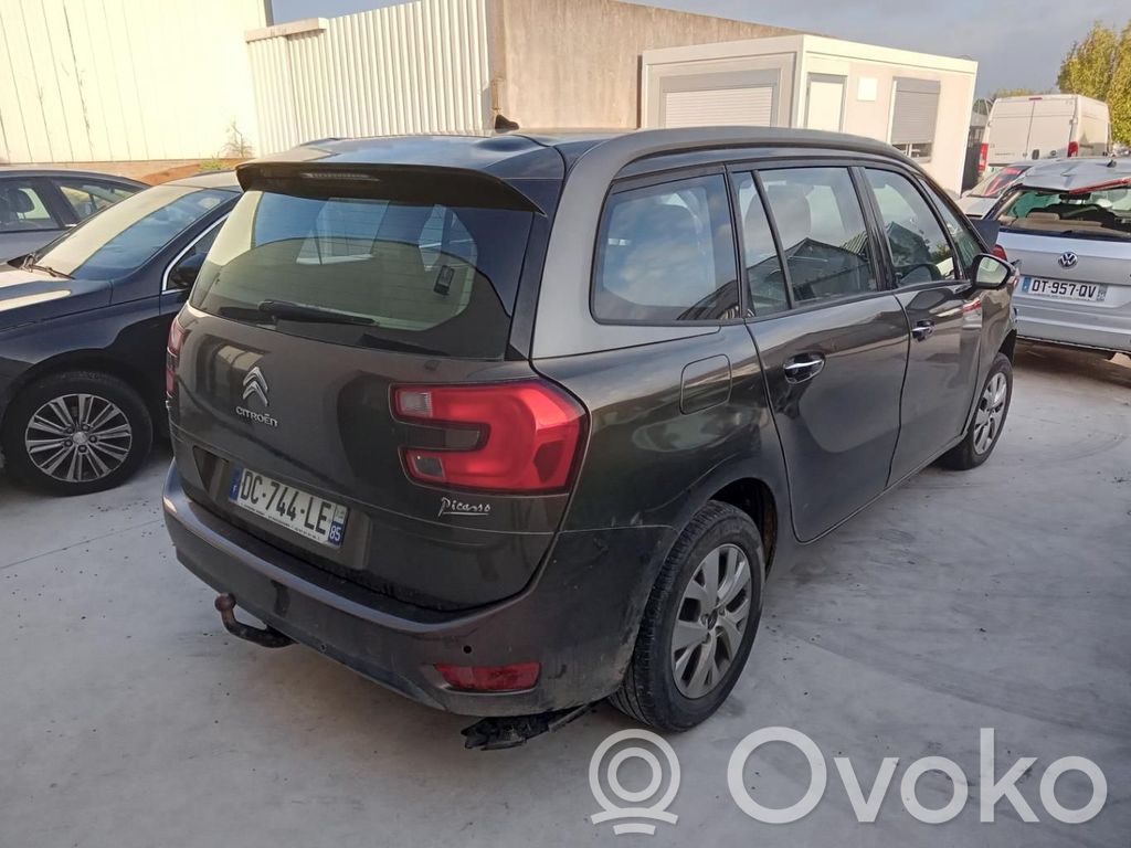 Citroen C4 Grand Picasso Takajarrusatula 