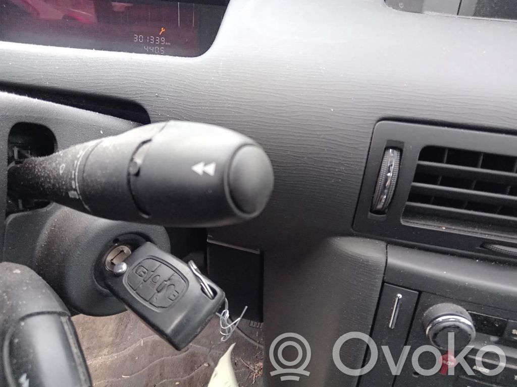 Citroen C6 Užvedimo spynelė 