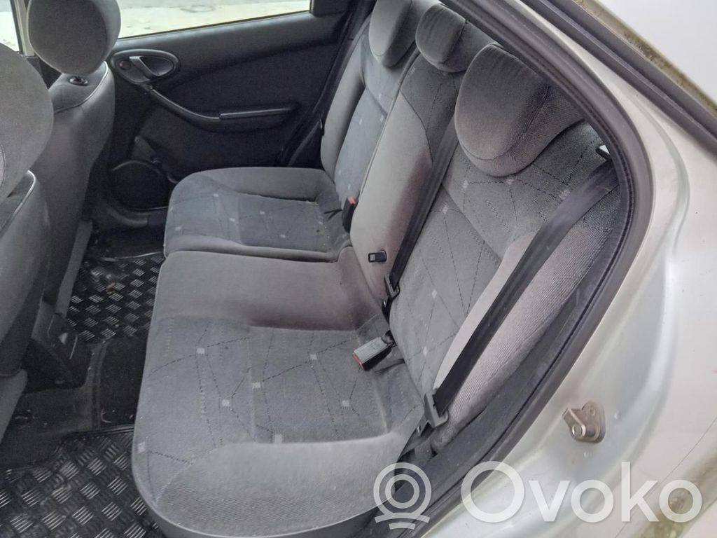 Citroen Xsara Cinturón trasero 