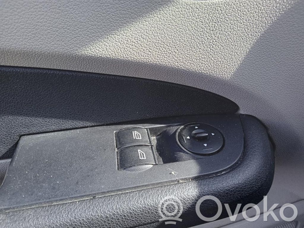 Ford Focus Electric window control switch 