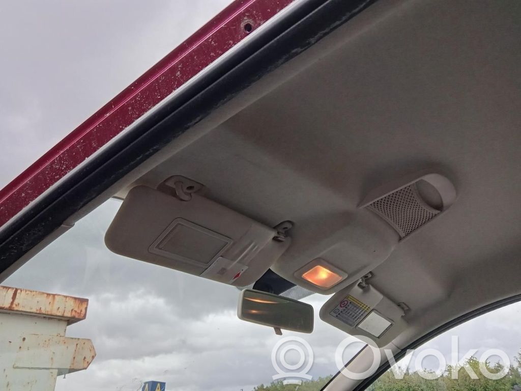 Sun visor   1570923