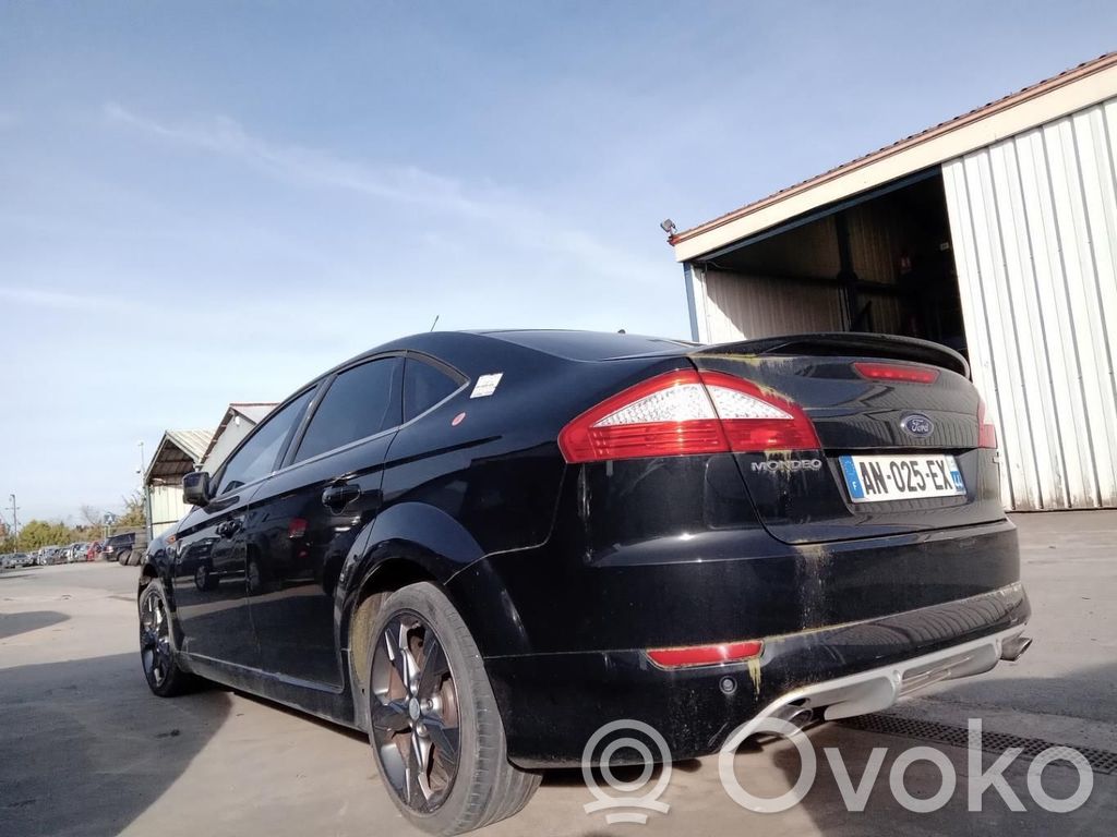 Ford Mondeo MK IV Задний суппорт 