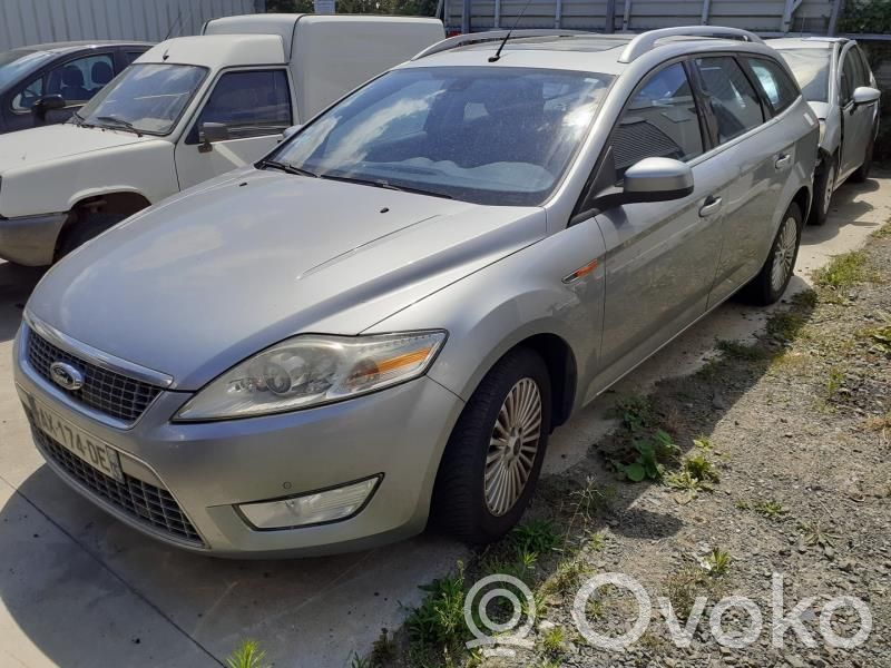 Ford Mondeo MK IV Sparnas 