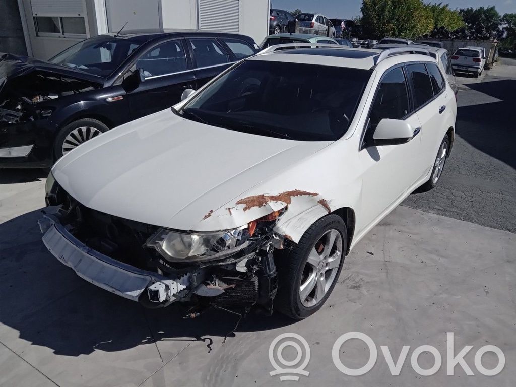 Honda Accord Zacisk hamulcowy przedni 