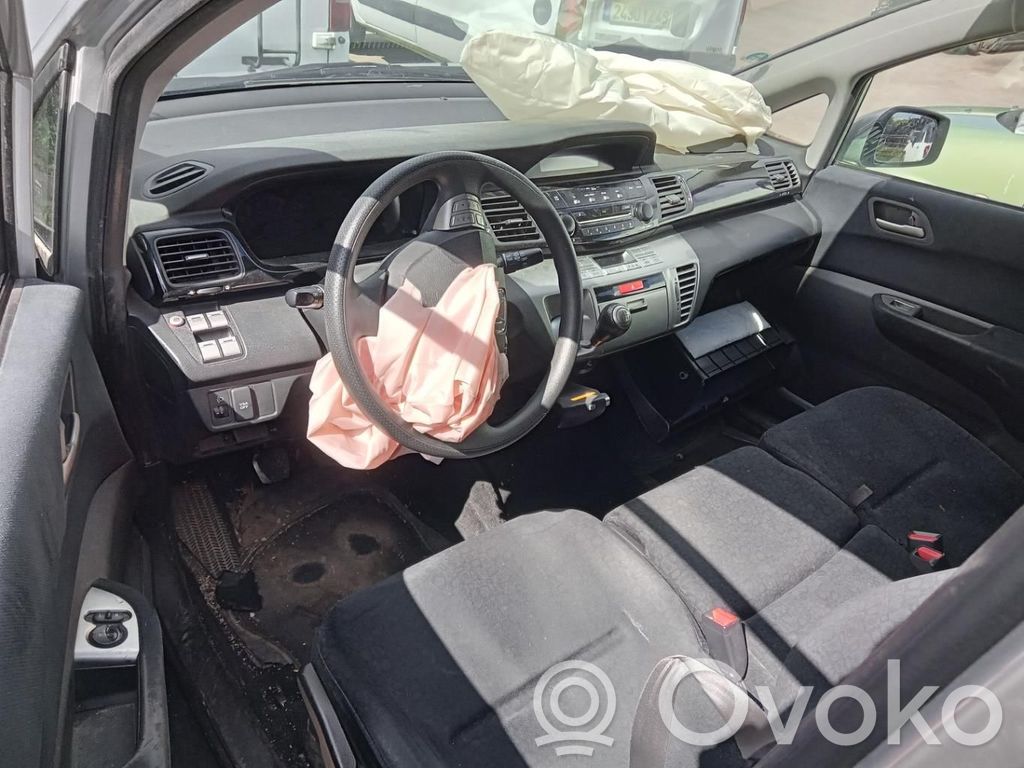 Honda FR-V Manecilla interna puerta trasera 