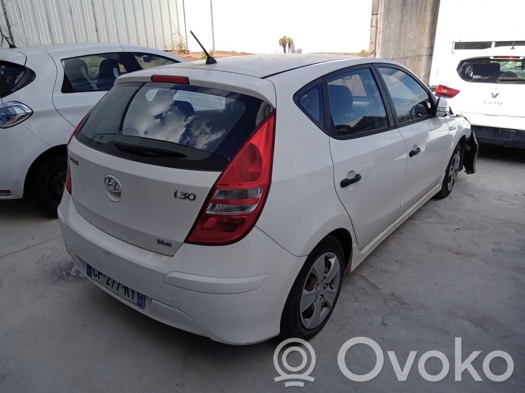 Hyundai i30 Tylny zacisk hamulcowy 