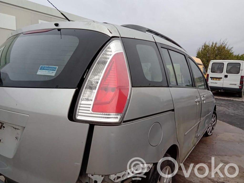 Mazda 5 Rear/tail lights 
