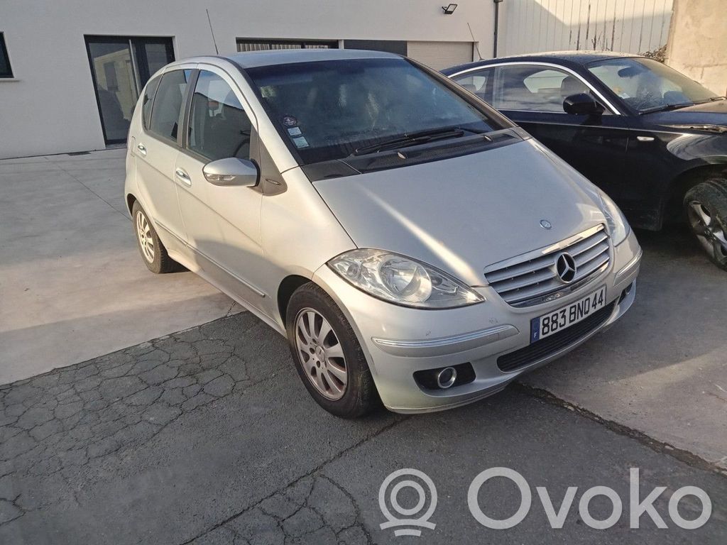 Mercedes-Benz A W169 Rama pomocnicza przednia 