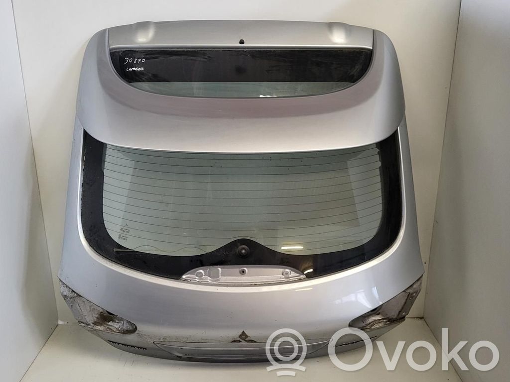 Mitsubishi Lancer X Puerta del maletero/compartimento de carga 