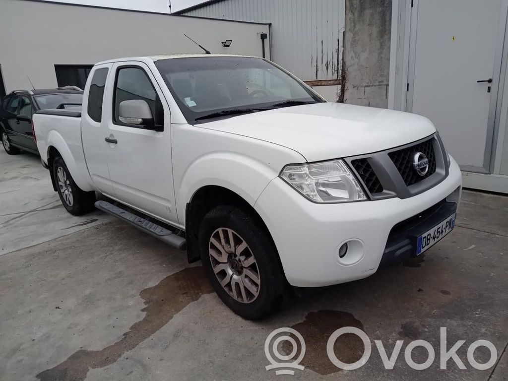 Nissan Navara D40 Vetro del finestrino della portiera anteriore - quattro porte 