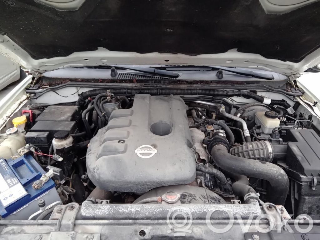 Nissan Navara D40 Jäähdyttimen kehyksen suojapaneeli 