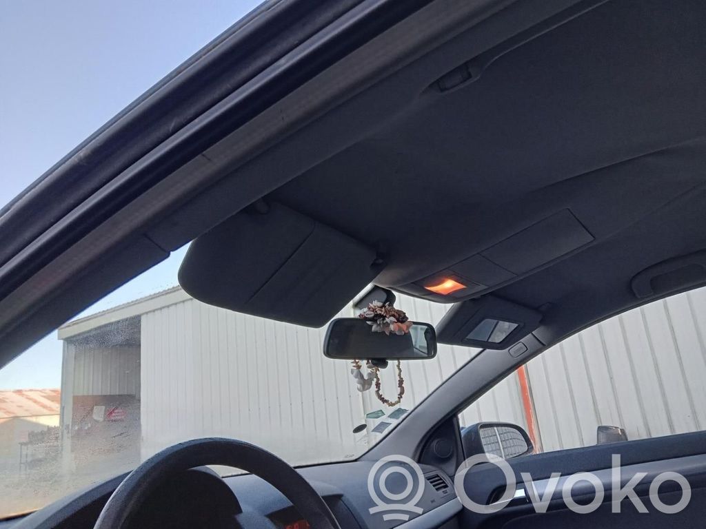 Opel Astra H Häikäisysuoja 