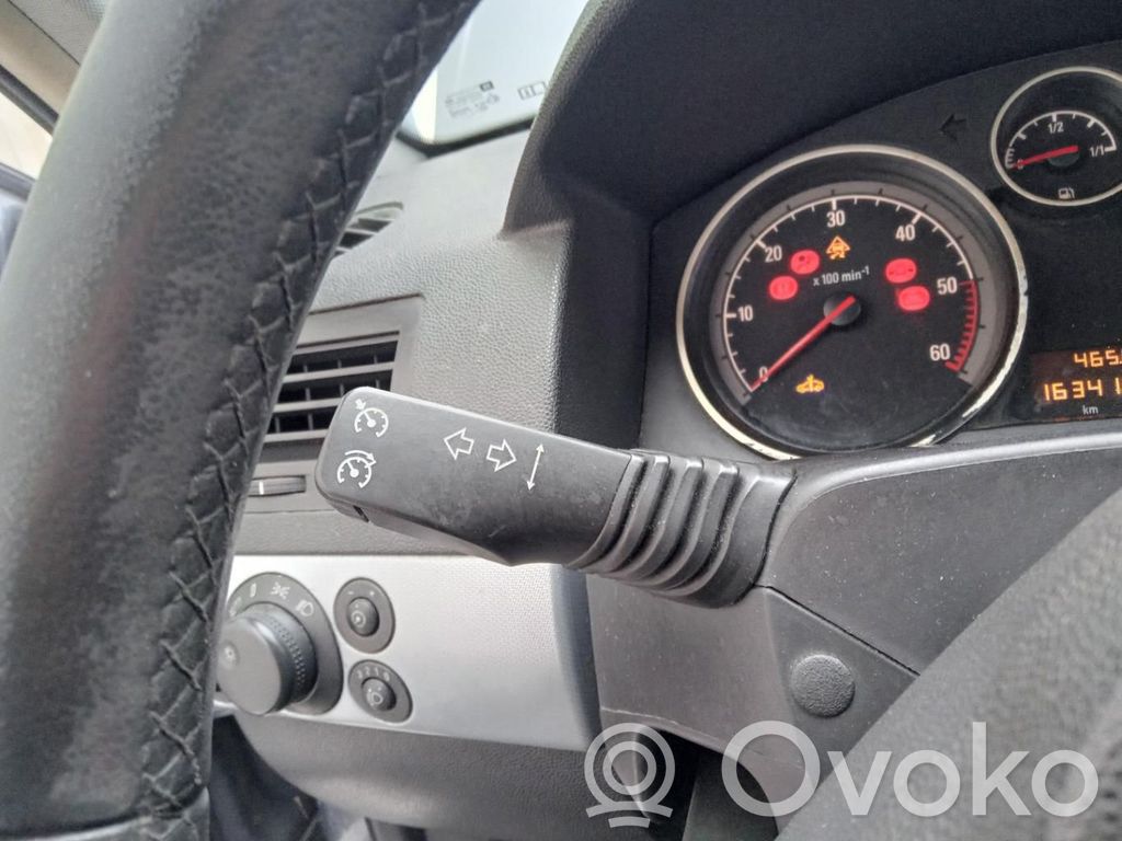 Opel Astra H Indicator stalk 