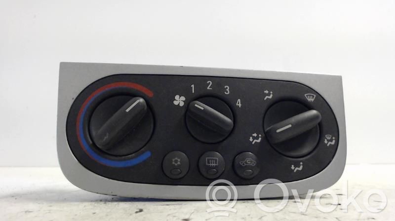 Opel Corsa C Climate control unit 
