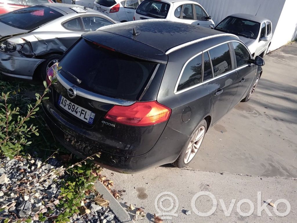 Opel Insignia A Interruptor para abrir la puerta trasera 