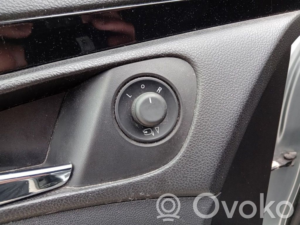 Opel Insignia A Interruptor del espejo lateral 