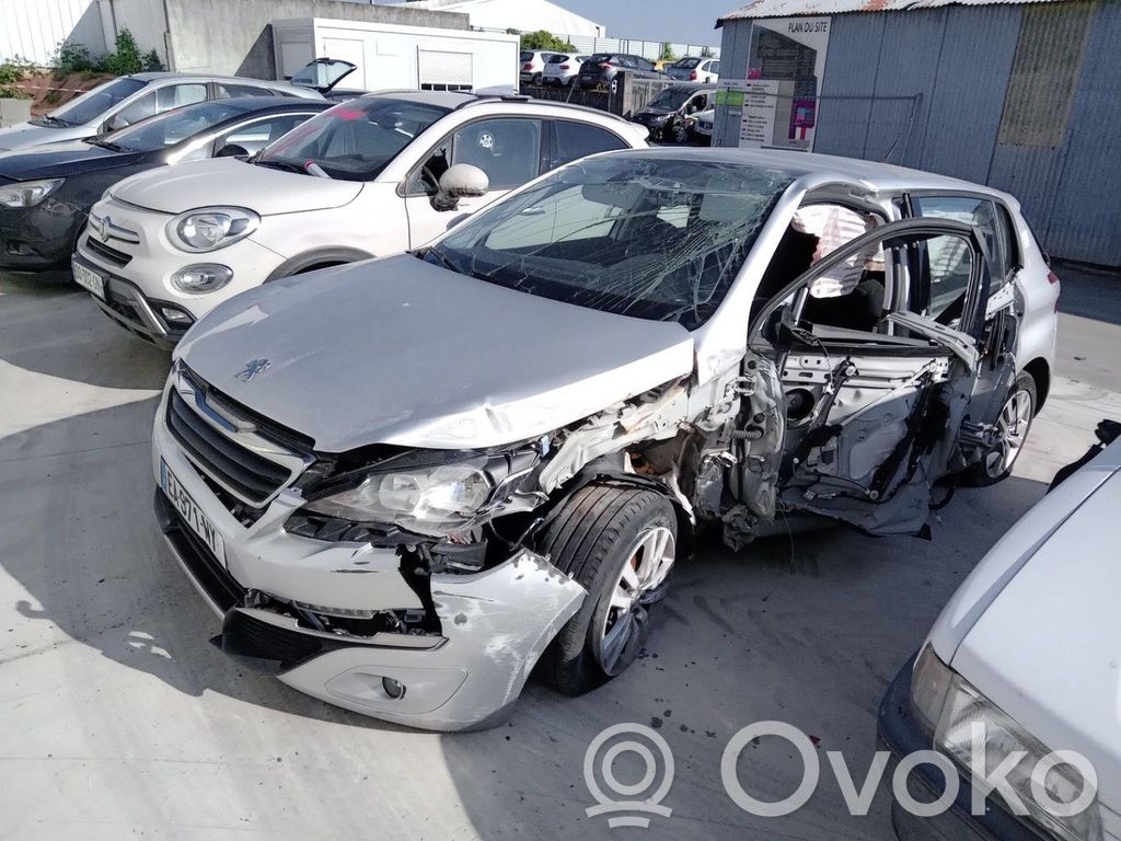 Peugeot 308 Etujarrusatula 
